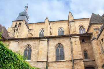 Fototapeta na wymiar Sarlat la Canéda. Cathédrale saint Sacerdos. Dordogne. Nouvelle-Aquitaine
