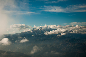 Montagna tra le nuvole