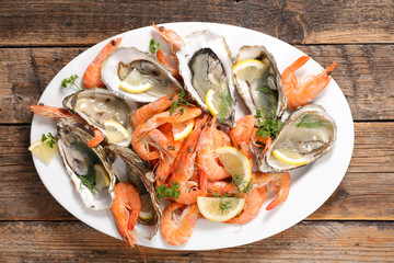 assorted fresh seafood platter