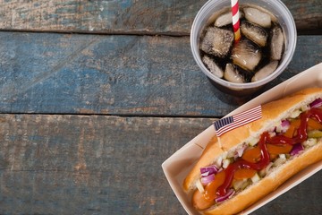 Hot dog and cold drink on with 4th july theme
