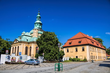 Fototapeta na wymiar Jelenia Gora, Kreuzerhöhungskirche