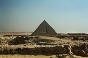 Fototapeta na wymiar Pyramide de Mykérinos - Egypte