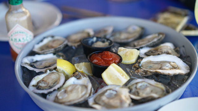 Oysters on half for all
