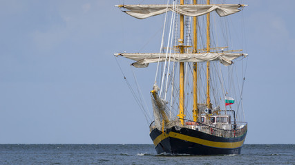 SAILING VESSEL - Sailing ship in the Baltic Sea © Wojciech Wrzesień