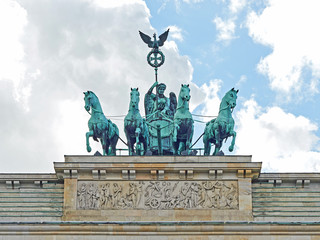 Brandenburg Gate quadriga © dennisjacobsen