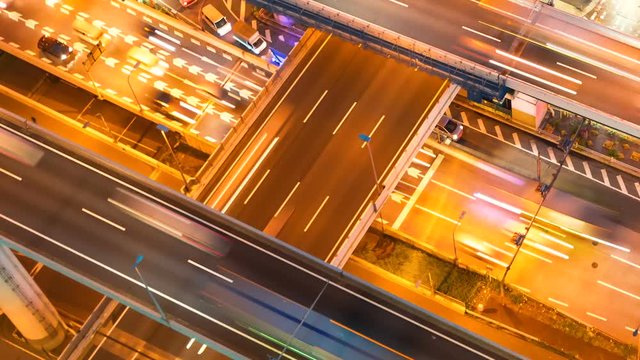 Time-lapse of a massive intersection in Osaka at night