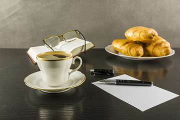 Coffee break and to write a card.