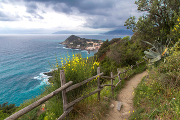 Sentiero per punta manara