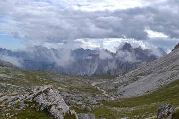 Fototapeta na wymiar Mountain view from Tre Cime di Lavaredo, Italy