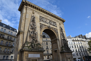 Arc de triomphe porte Saint-Denis à Paris, France