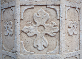 Texture pattern on a stone pillar