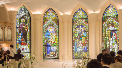 結婚式場　ステンドグラス