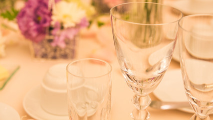 テーブル　グラス　コーディネート