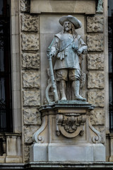 Obraz premium Neue Burg - part of Hofburg Imperial palace in Vienna, Austria. The Neue Burg facade from Heroes Square is adorned with 20 statues of figures of Austrian history.