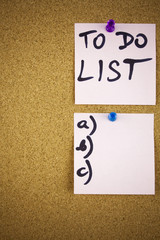 empty to do list on pin board