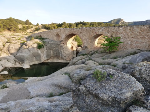 Pozas en Aguaviva, localidad y municipio de la provincia de Teruel en la comunidad de Aragón, España