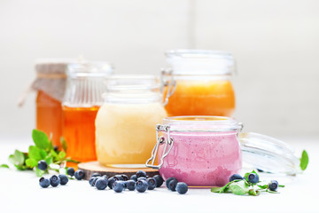 Blueberry cream honey