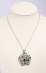 Necklace with a silver and gem