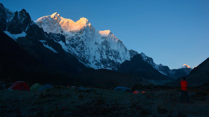 Fototapeta premium Obóz na wschodnim zboczu Mount Everest