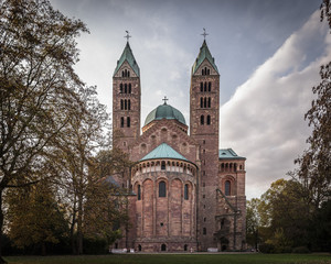 Fototapeta na wymiar Der Kaiser Dom in Speyer