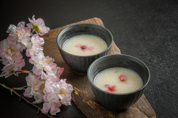 甘酒いろいろ　delicious sweet alcoholic drink japan