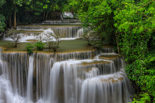 Huai-mae-kha-min waterfall, Beautiful waterwall in nationalpark of Kanchanaburi province, ThaiLand. © Nakornthai
