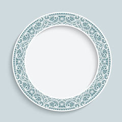 Empty plate with lace border ornament