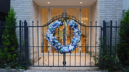 門の花の飾り 〜Bloom decoration