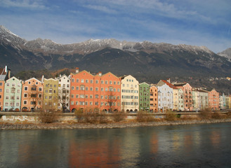 Fototapeta na wymiar Colorful houses in Innsbruck, Austria
