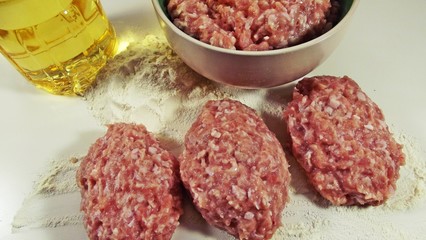 Prepare tasty burgers for lunch.