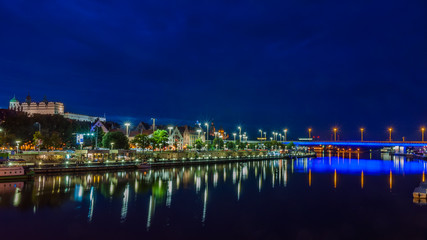 Fototapeta premium Stettin bei Nacht; Polen