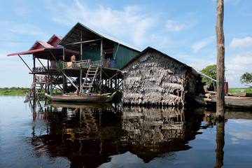 floating villages cambodia