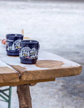 Gl&uuml;hwein Tassen