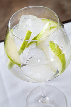 Gin Tonics