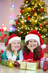 Fototapeta na wymiar little girls in christmas