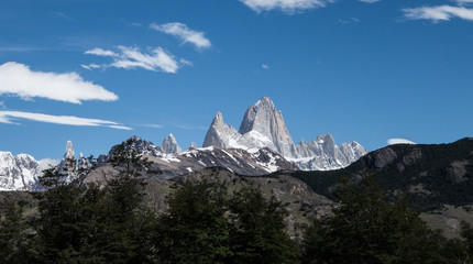 Obraz premium Montagnes Fitz Roy et Cerro Torre depuis El Chalten en Argentine