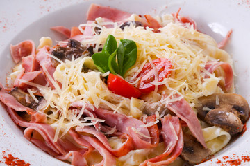 Pasta with ham