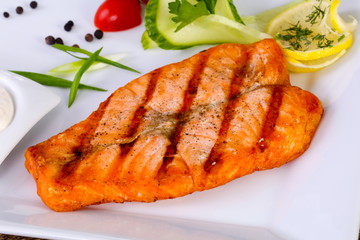 Grilled salmon with sauce