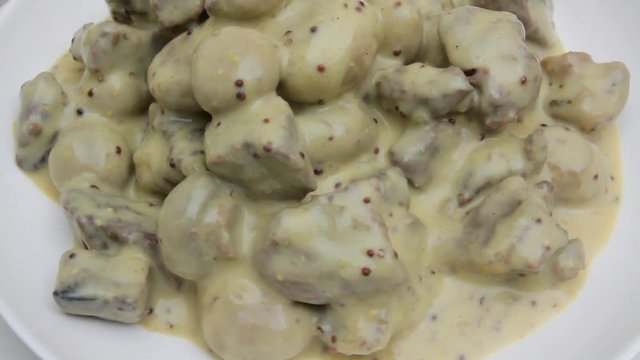 saut&eacute; de boeuf