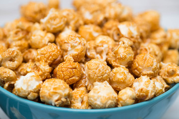 Golden caramel popcorn