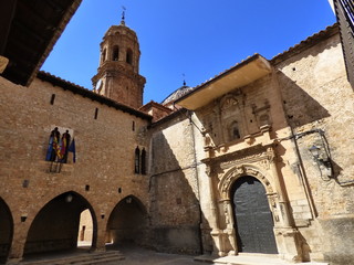 Obraz premium La Iglesuela del Cid. Pueblo de la provincia de Teruel ( Aragon, España)