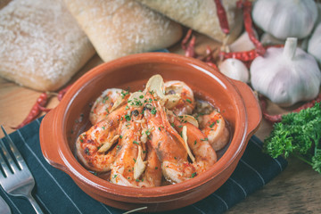 Fried Shrimp With Garlic Paper