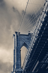 Naklejka premium Zamknij widok szczegółów na Brooklyn Bridge, Nowy Jork,