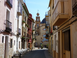 Fototapeta na wymiar Finestrat, pueblo de la Comunidad Valenciana, España. Situado en la provincia de Alicante, en la comarca de la Marina Baja, forma una conurbación con Benidorm
