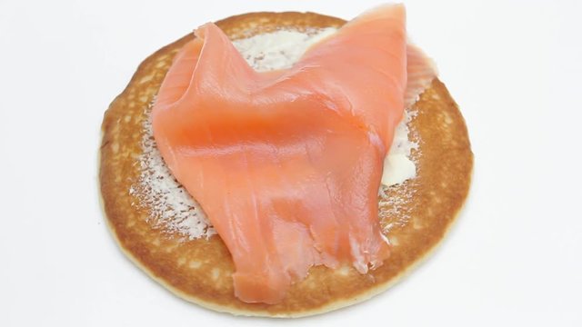 blinis au saumon fum&eacute;