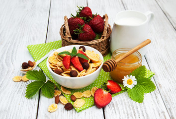 Muesli with strawberries
