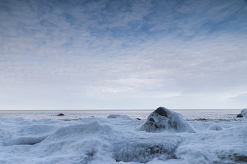 Schnee und Eis auf Rügen, der größten Insel Deutschlands, zugehörig zu Mecklenburg-Vorpommern 