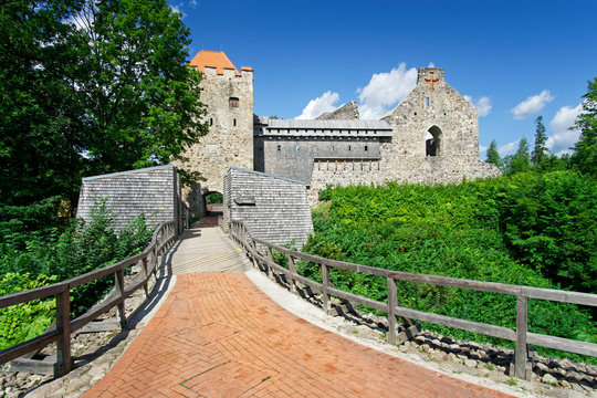 Burg der Livonischen Ordensbruderschaft von Sigulda, Lettland