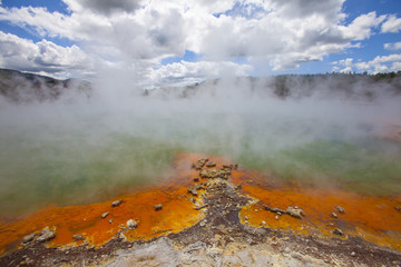 vulkanischer See in Roturoa, Neuseeland, Nordinsel