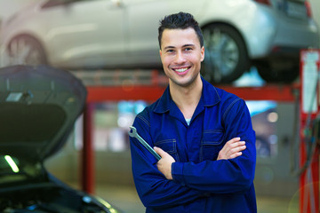 Car mechanic